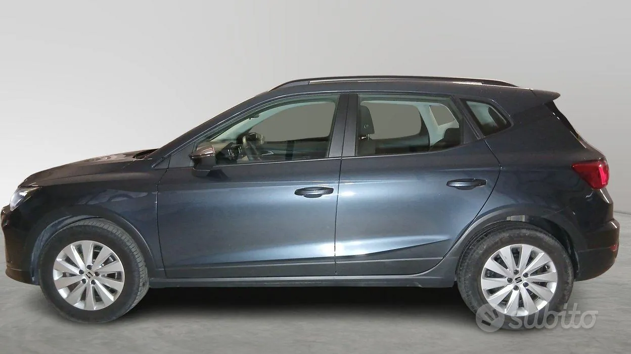 Seat Arona 2023 photo 3
