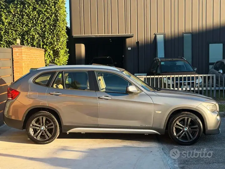 BMW X1 2012 photo 4