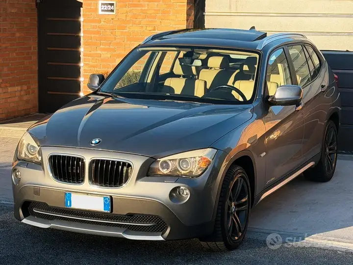 BMW X1 2012 photo 3