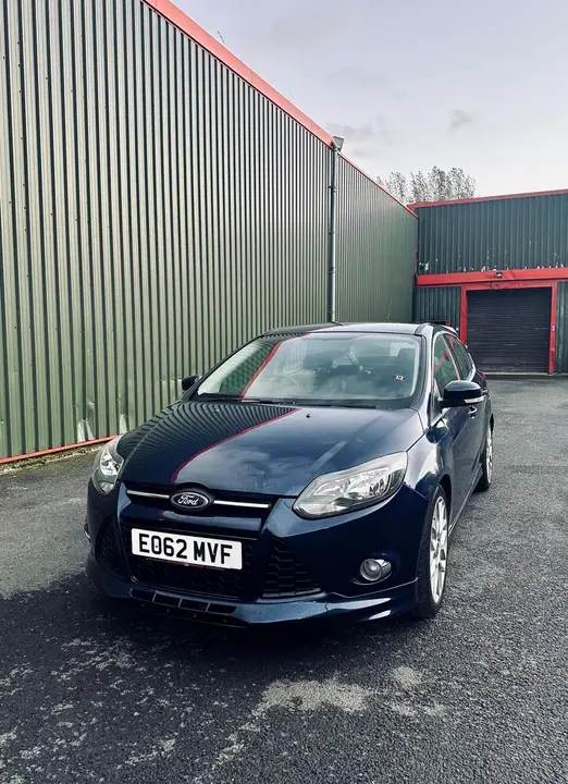 Ford Focus 2012 photo 3
