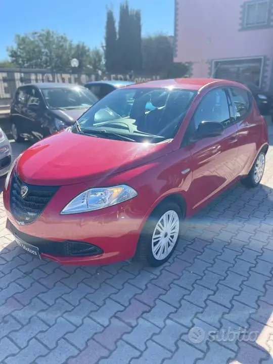 Lancia Ypsilon 2015 photo 3