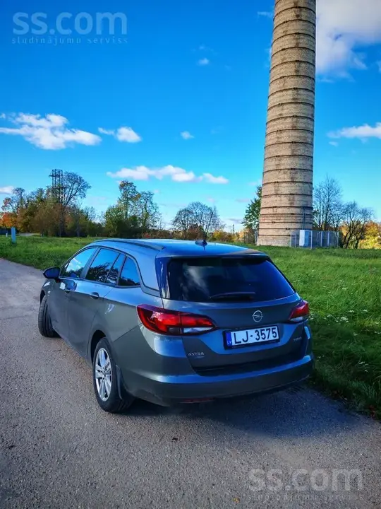 Opel Astra 2018 photo 3