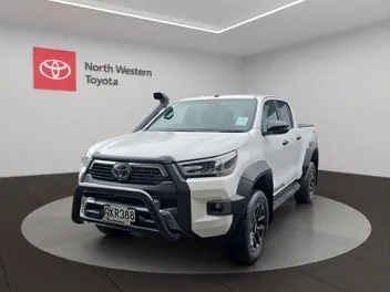 Toyota Hilux 2024 photo 4