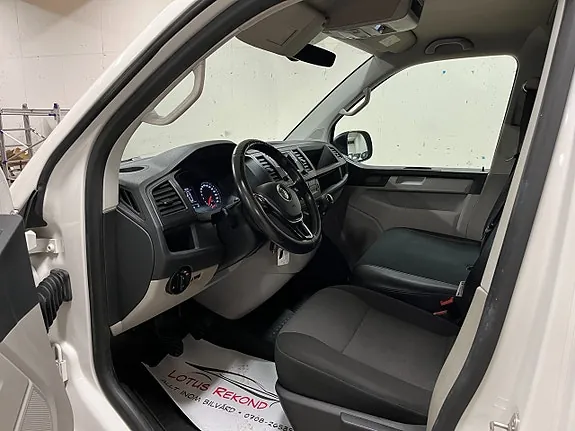Volkswagen Transporter 2019 photo 5