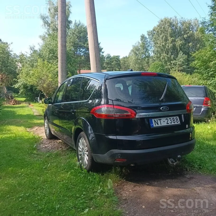 Ford S-Max 2011 photo 4