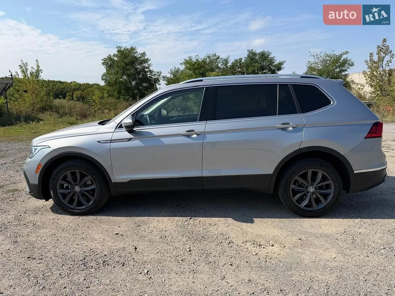Volkswagen Tiguan 2021 photo 3