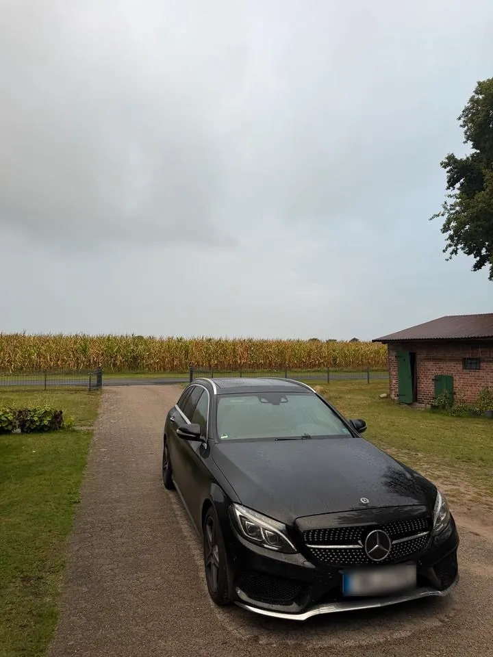 Mercedes-Benz C220