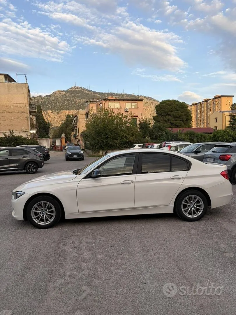 BMW 318D 2014 photo 2