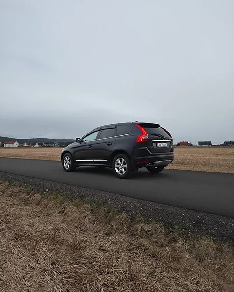 Volvo Xc60 2017 photo 5