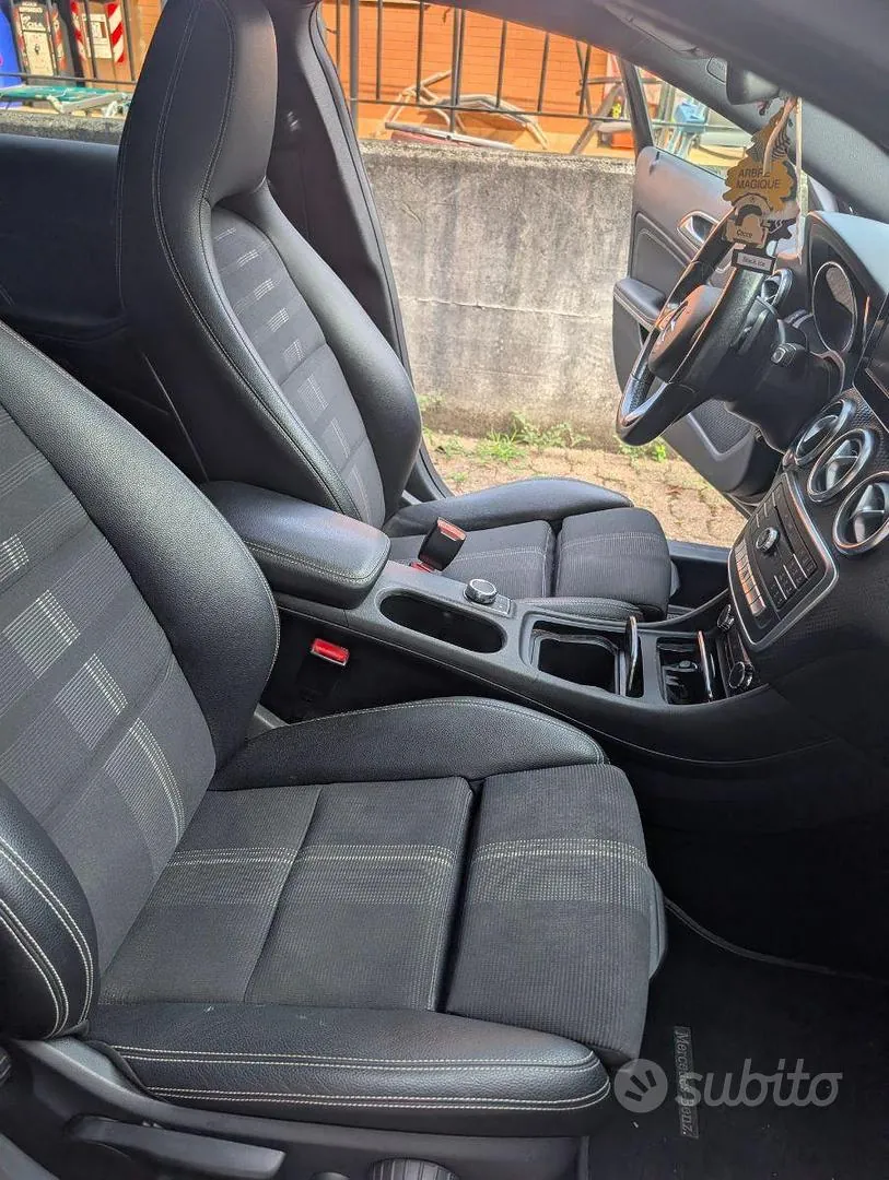 Mercedes-Benz A-Class 2017 photo 5