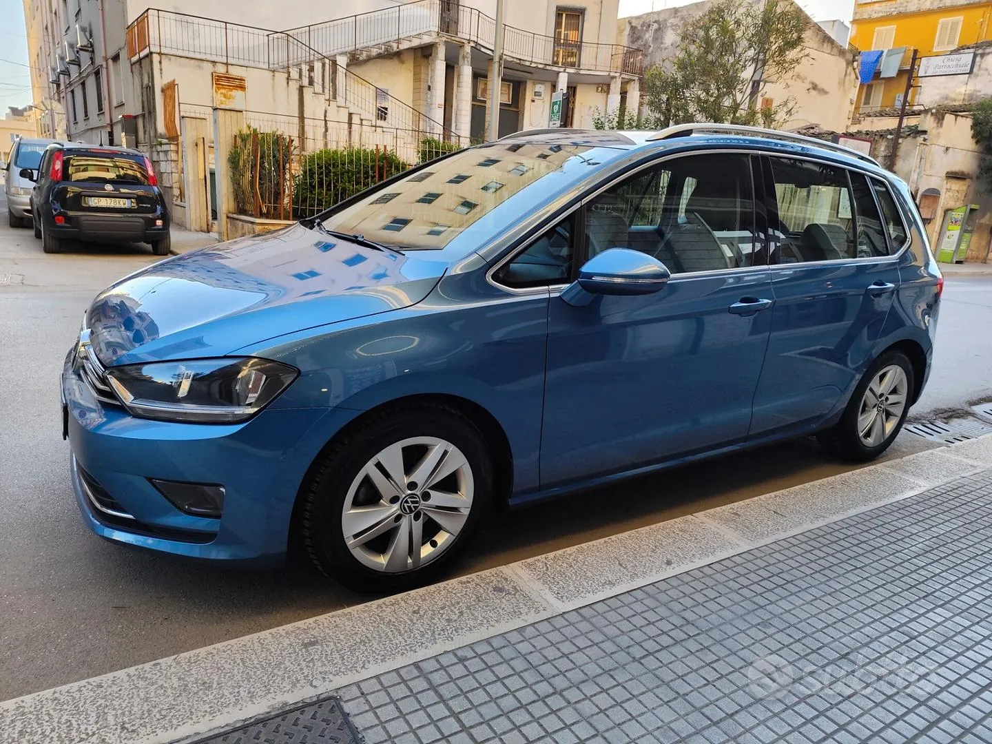 Volkswagen Golf Sportsvan 2015 photo 3