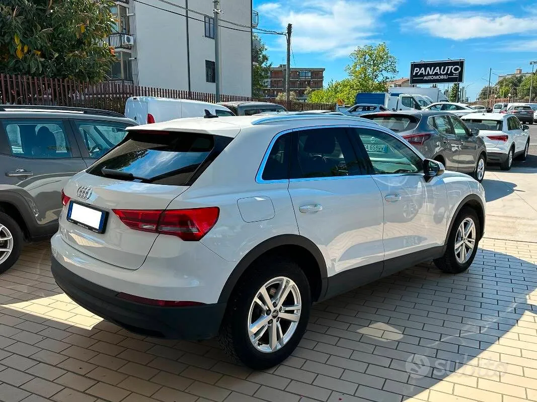 Audi Q3 2022 photo 5