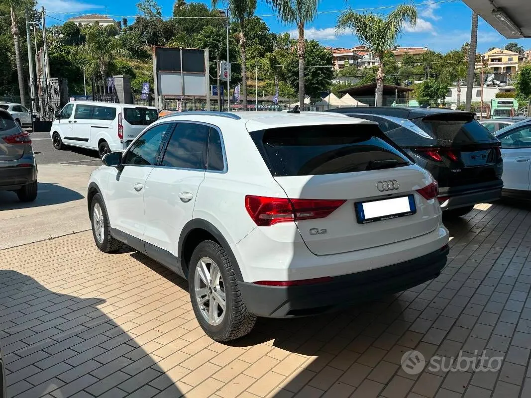 Audi Q3 2022 photo 4