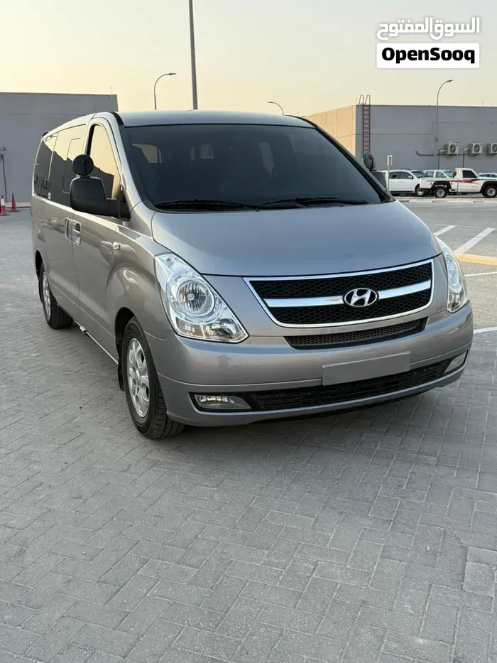 Hyundai Starex H1 2013 photo 4