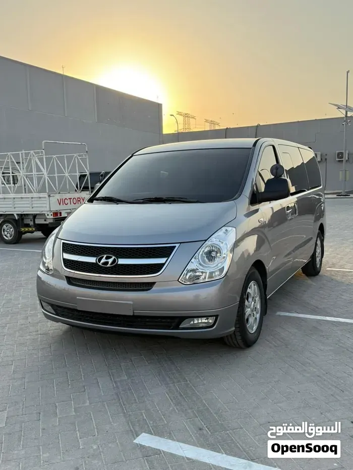Hyundai Starex H1 2013 photo 3