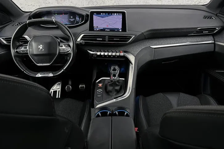 Peugeot 5008 2018 photo 2