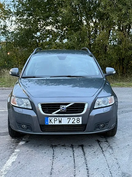 Volvo V50 2010 photo 2