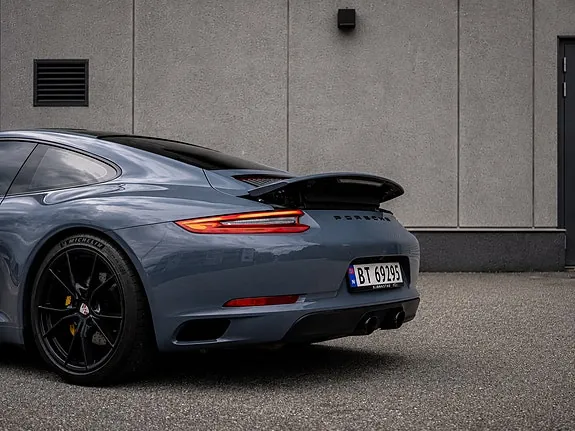 Porsche 911 2017 photo 4