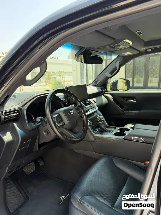 Toyota Land Cruiser 2022 photo 2