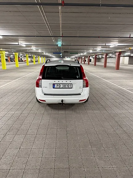 Volvo V50 2010 photo 4