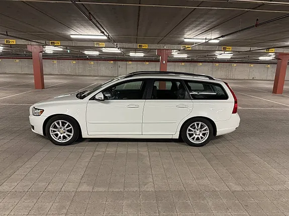 Volvo V50 2010 photo 3