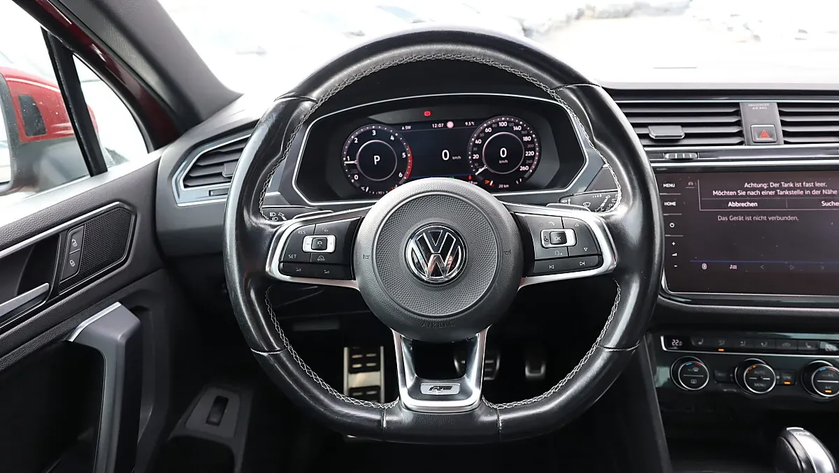 Volkswagen Tiguan 2018 photo 2