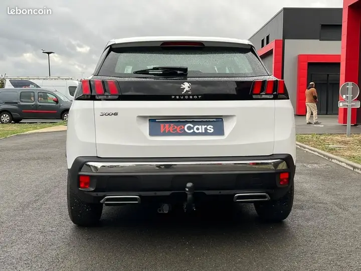 Peugeot 3008 2018 photo 3