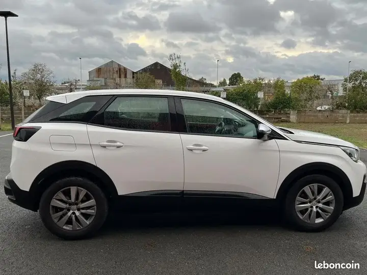 Peugeot 3008 2018 photo 5