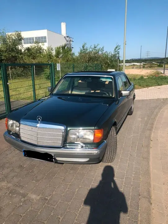 Mercedes-Benz W126