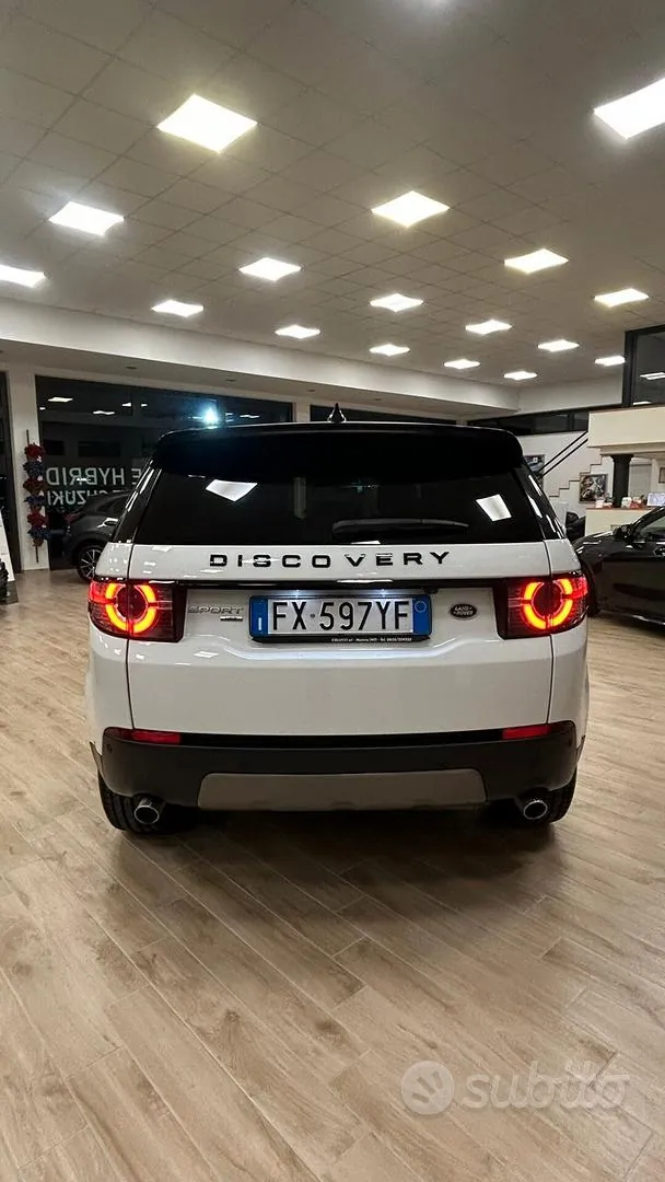 Land Rover Discovery Sport 2019 photo 4