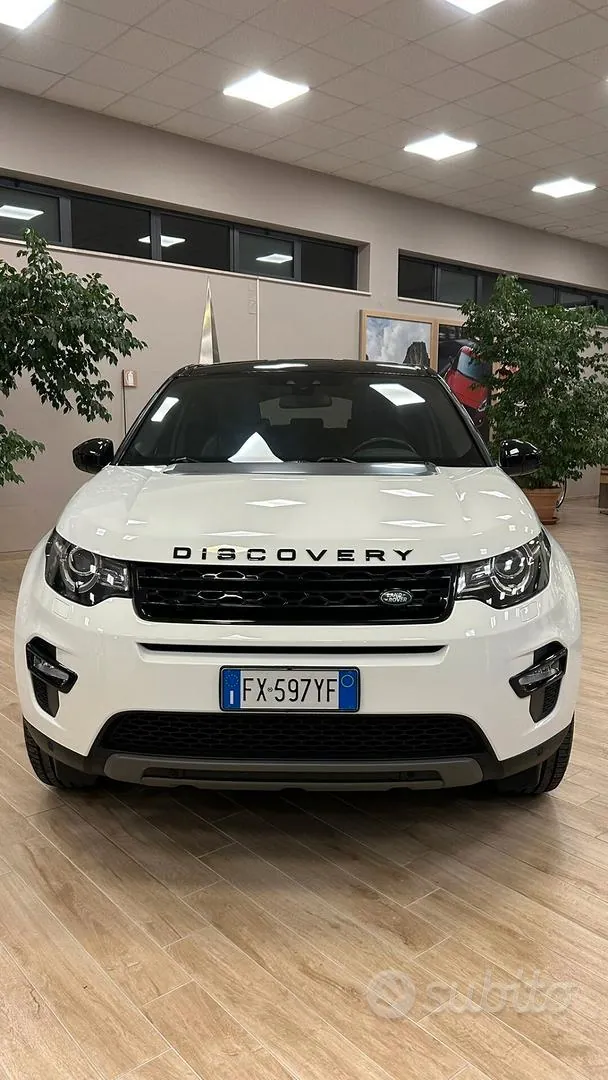 Land Rover Discovery Sport 2019 photo 2