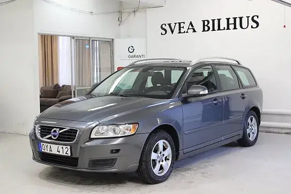 Volvo V50 2012 photo 2