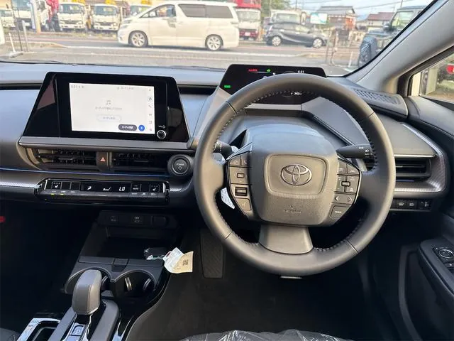 Toyota Prius 2026 photo 2