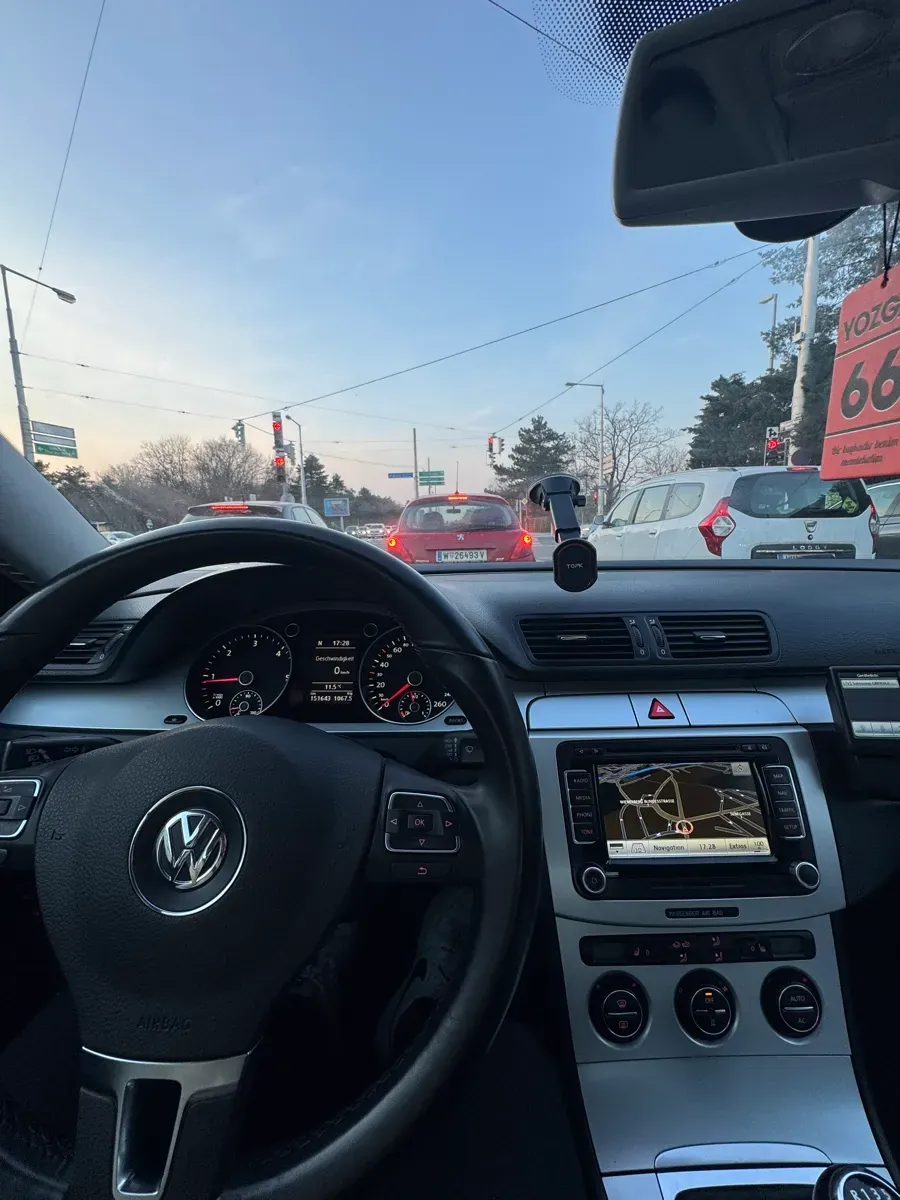 Volkswagen Passat 2009 photo 3