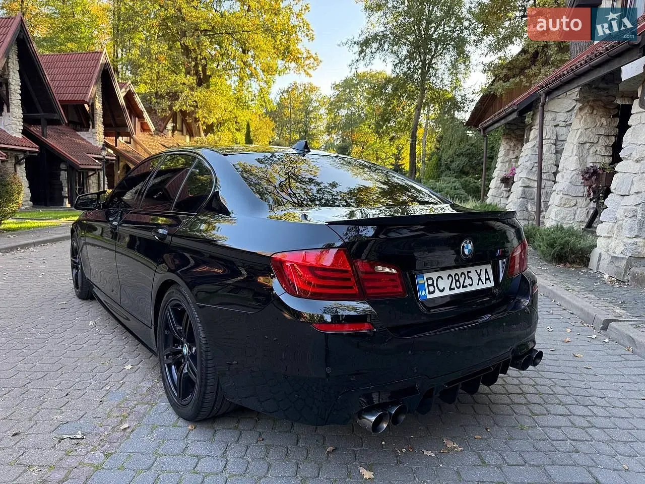 BMW 5 Series 2012 photo 4