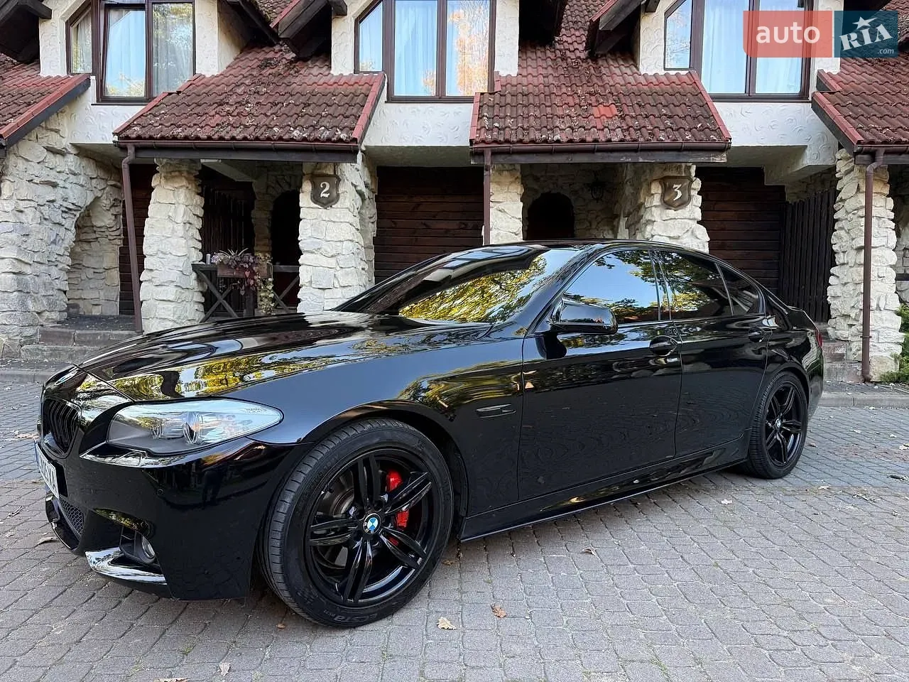 BMW 5 Series 2012 photo 3