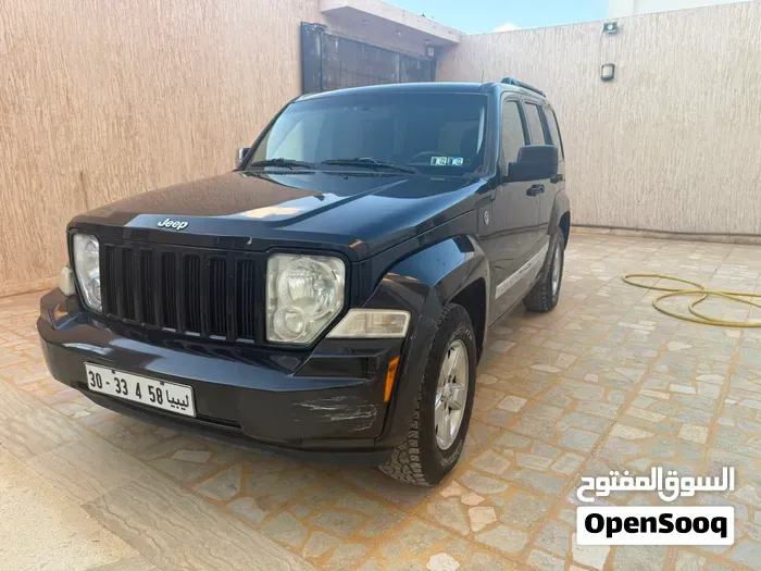 Jeep Liberty 2012 photo 2