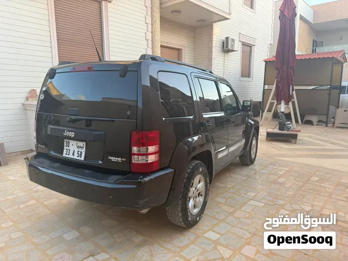 Jeep Liberty 2012 photo 4