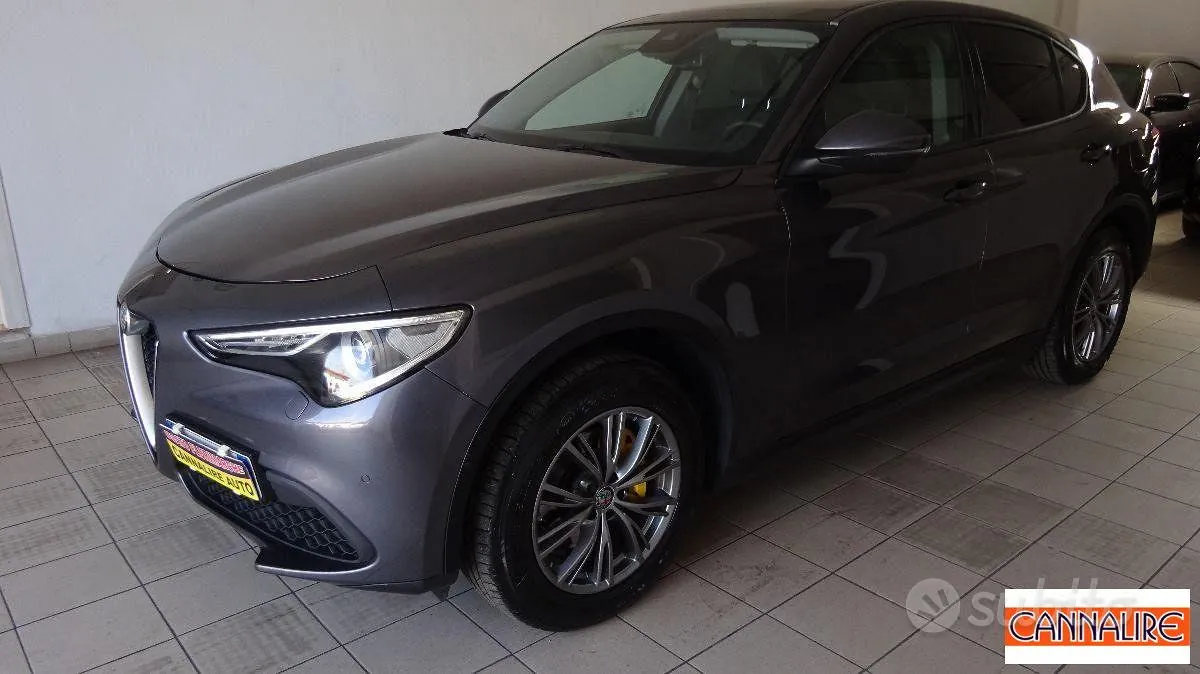 Alfa Romeo Stelvio 2018 photo 2