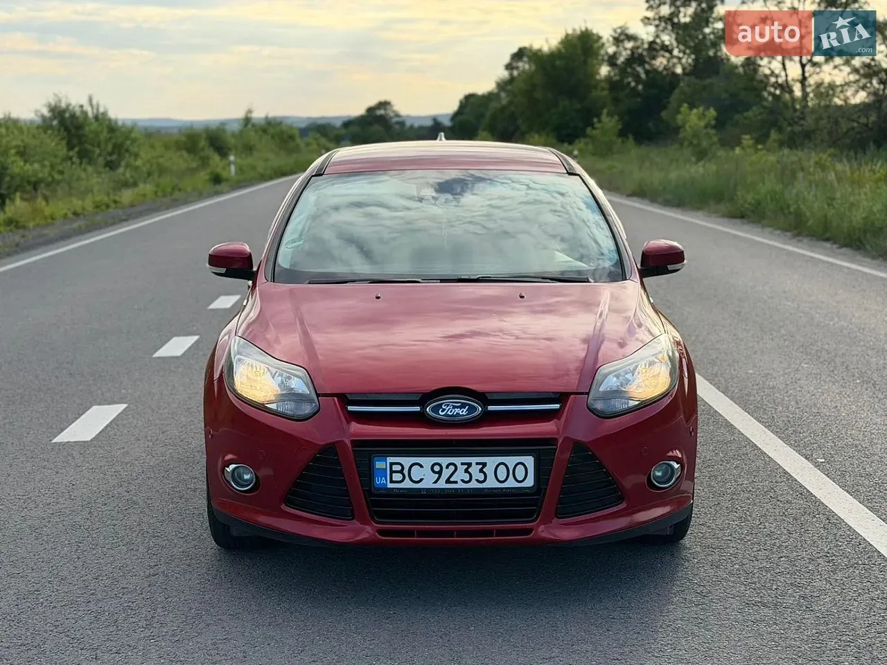 Ford Focus 2011 photo 2