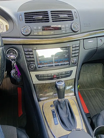Mercedes-Benz E200 D 2007 photo 4