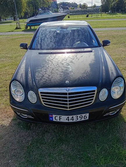 Mercedes-Benz E200 D 2007 photo 3