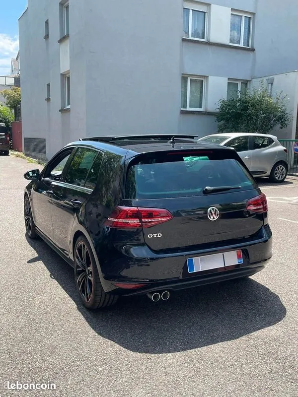 Volkswagen Golf 2015 photo 2