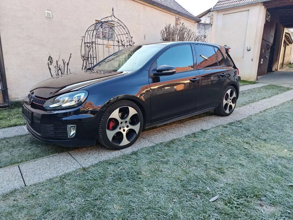 Volkswagen Golf Gti 2010 photo 3