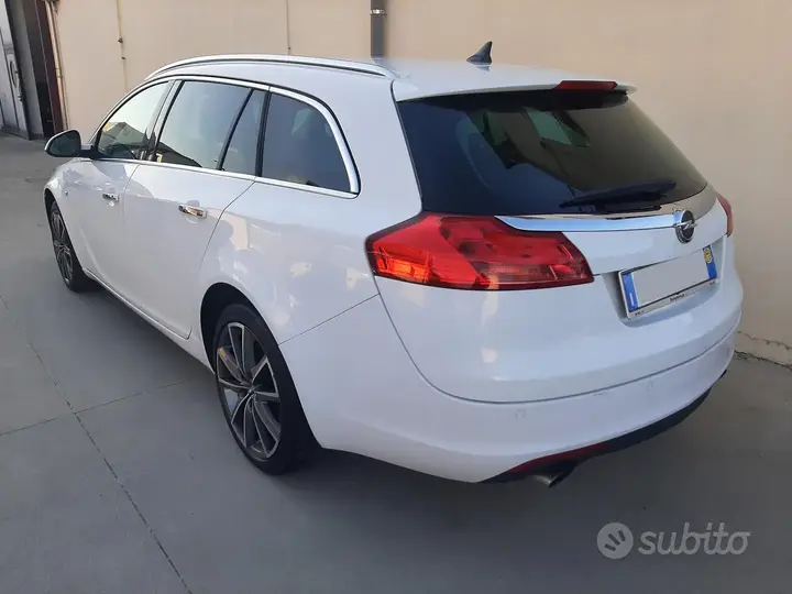 Opel Insignia 2010 photo 3