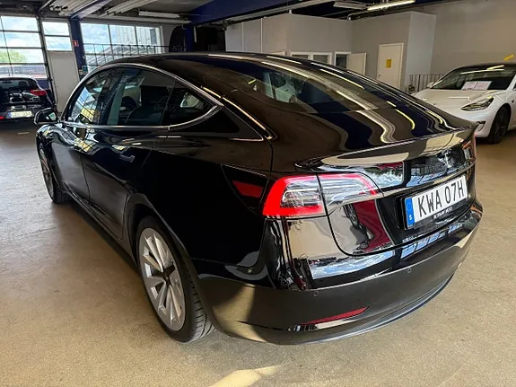 Tesla Model 3 2020 photo 5