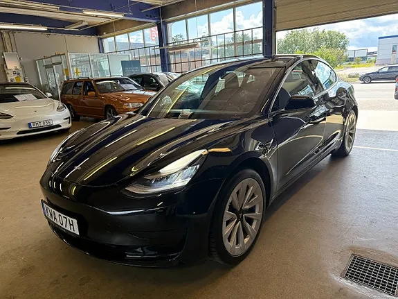 Tesla Model 3 2020 photo 2
