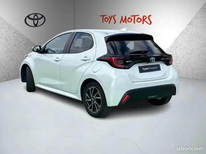 Toyota Yaris 2022 photo 3