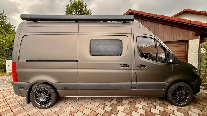 Mercedes-Benz Sprinter 907