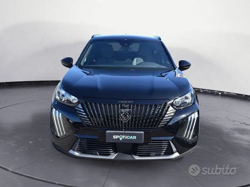 Peugeot 2008 2025 photo 2